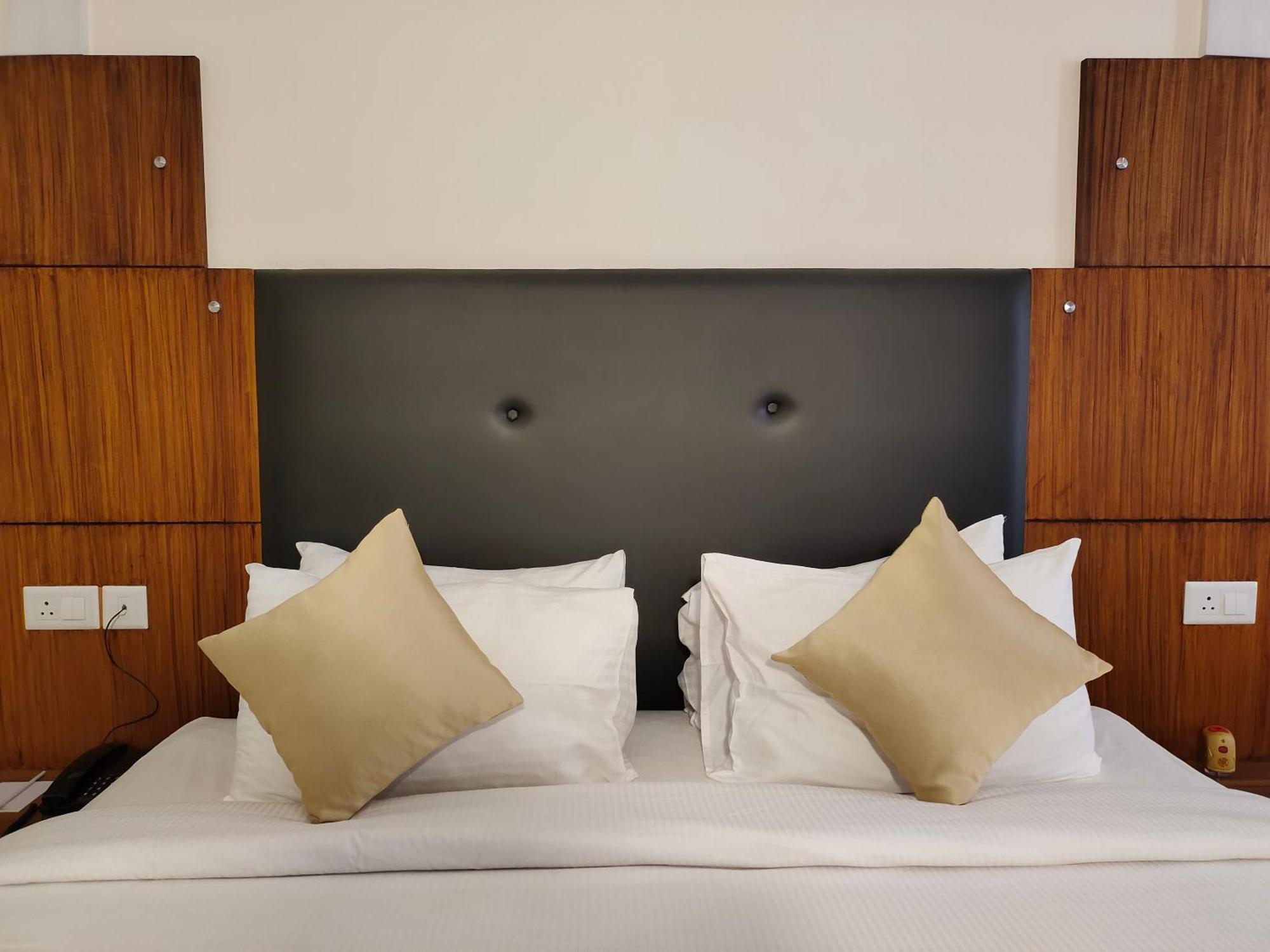 Presidency Kochi City Centre Ngoại thất bức ảnh